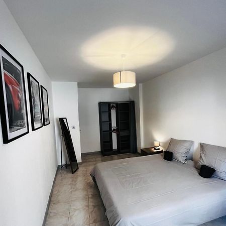 Appartement T2 Dans Le Centre Ville De Carcasona Exterior foto